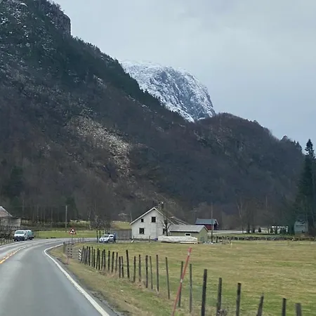 ロッジ Solvag Fjord Ferie Hjelmeland