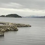 Solvag Fjord Ferie Hjelmeland