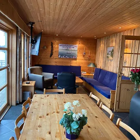 אכסניה Solvag Fjord Ferie *